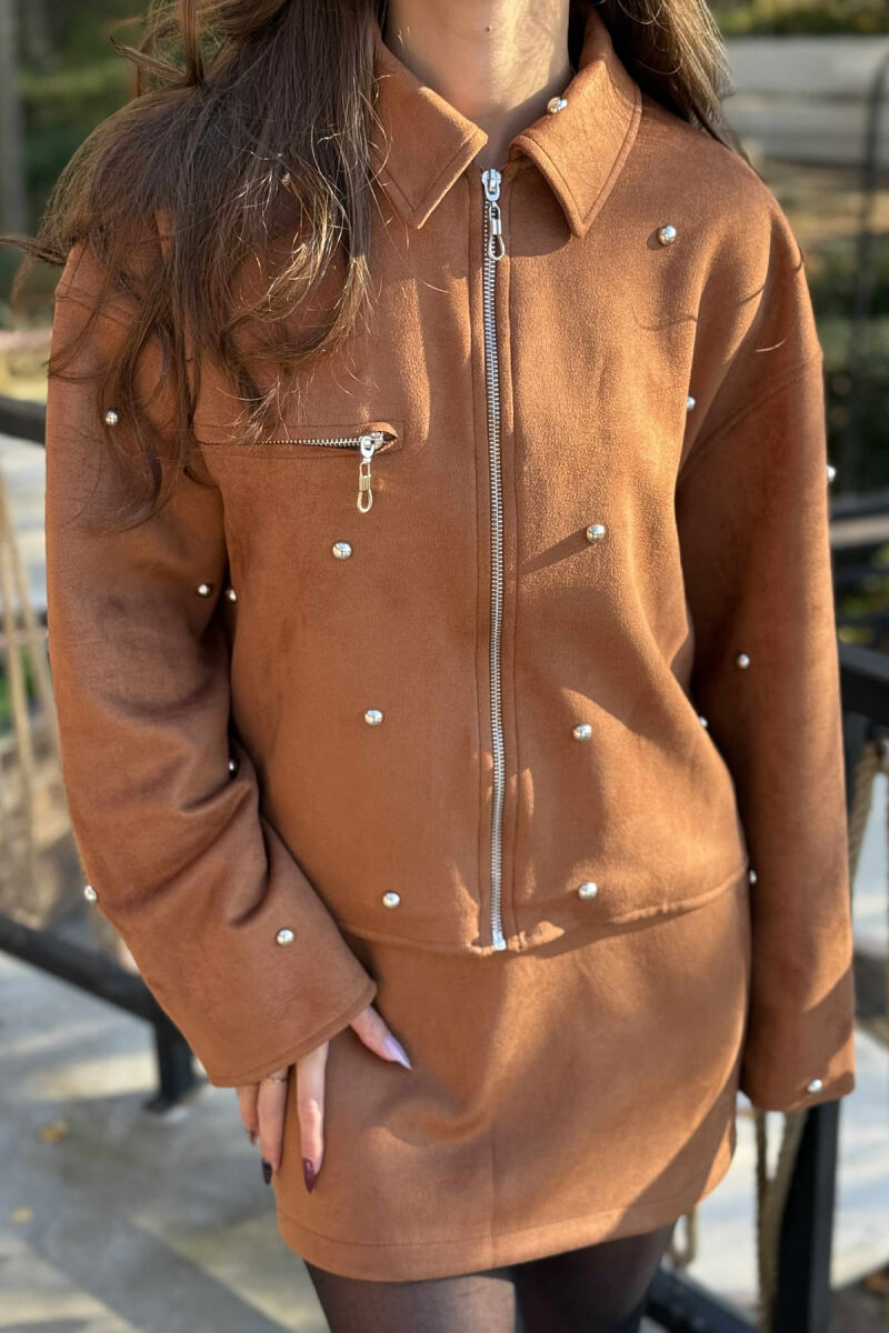 SET XHAKETË ME DETAJE GURËSH+FUND PËR FEMRA NË NGJYRË KAFE - 2