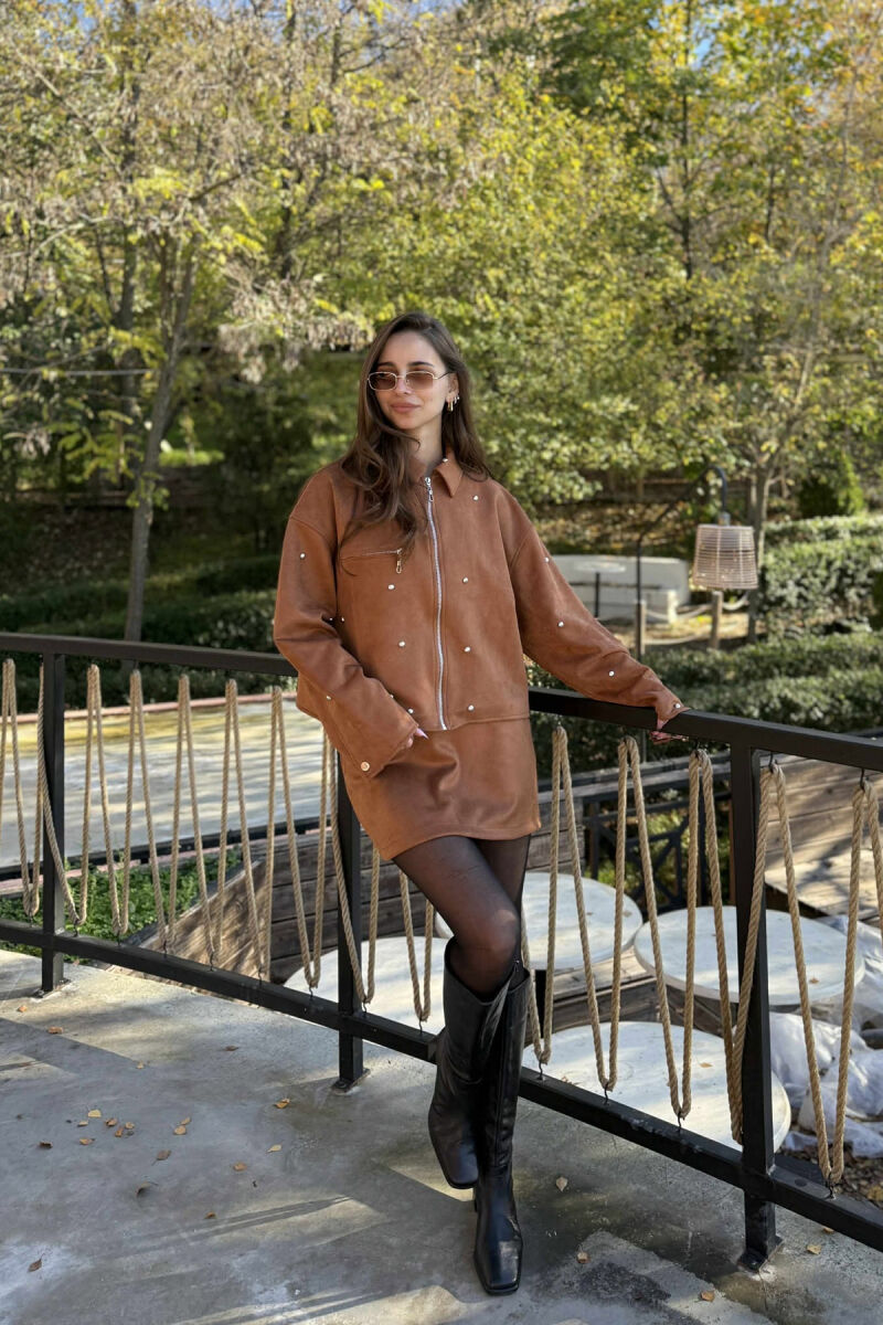 SET XHAKETË ME DETAJE GURËSH+FUND PËR FEMRA NË NGJYRË KAFE - 4