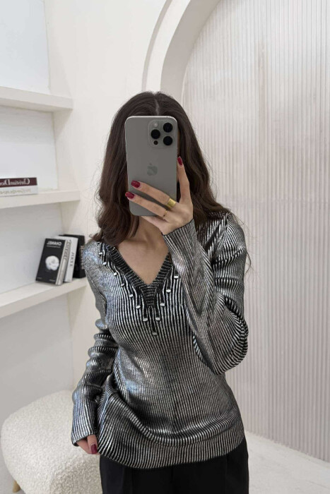 SHINY V NECK WOMEN SWEATER SILVER/ARGJEND - 3