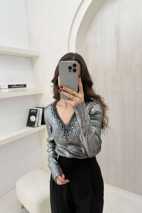 SHINY V NECK WOMEN SWEATER SILVER/ARGJEND - 4