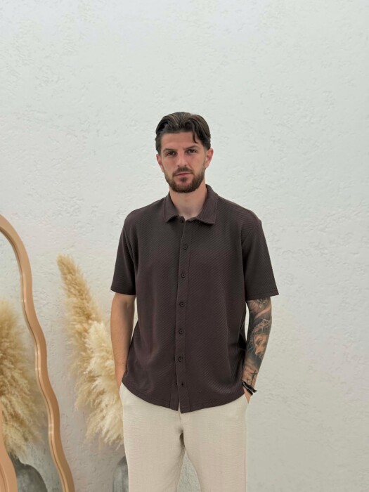 SHORT SLEEVE TEXTURED MEN SHIRT BROWN/KAFE - KLAUDIO FASHION