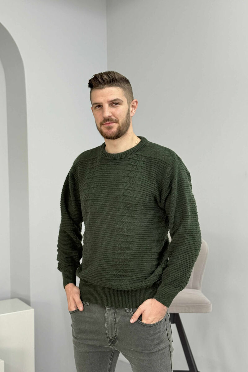 SIMPLE DESING KNITTED MEN SWEATER DARK GREEN/JEE - 2