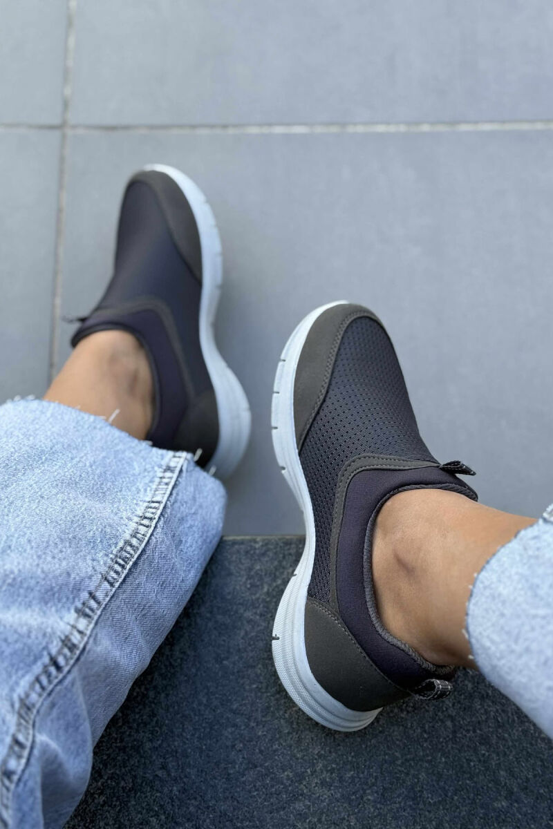 SIMPLE EVERYDAY SLIP ON WOMEN SNEAKERS DARK GREY/GEE - 4