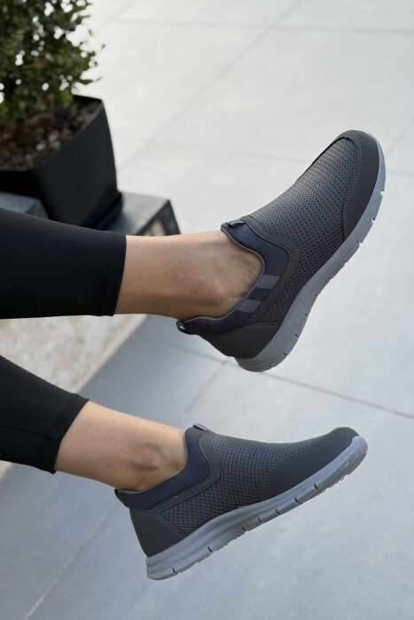 SIMPLE EVERYDAY SLIP ON WOMEN SNEAKERS GREY/GRI - 5