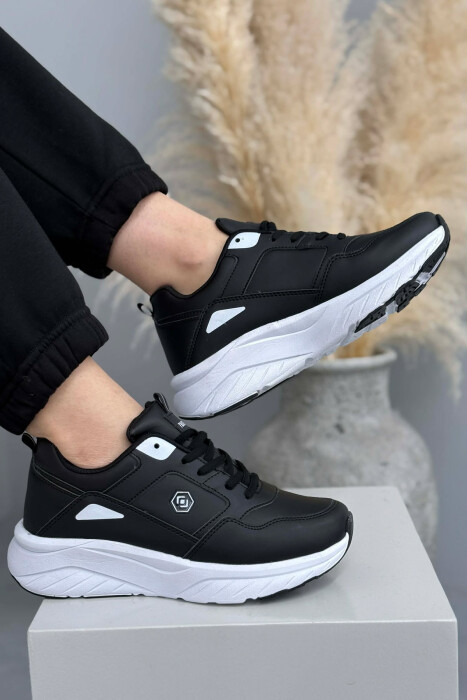 ATLETE TE THJESHTA ME PLATFORME PER FEMRA NE NGJYRE TE ZEZE ME TE BARDHE - KLAUDIO FASHION