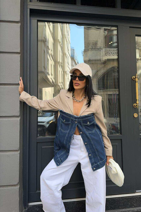 XHAKETË E THJESHTË ME DIZAJN GJYSËM XHINS PËR FEMRA NË NGJYRË BEZHË - KLAUDIO FASHION