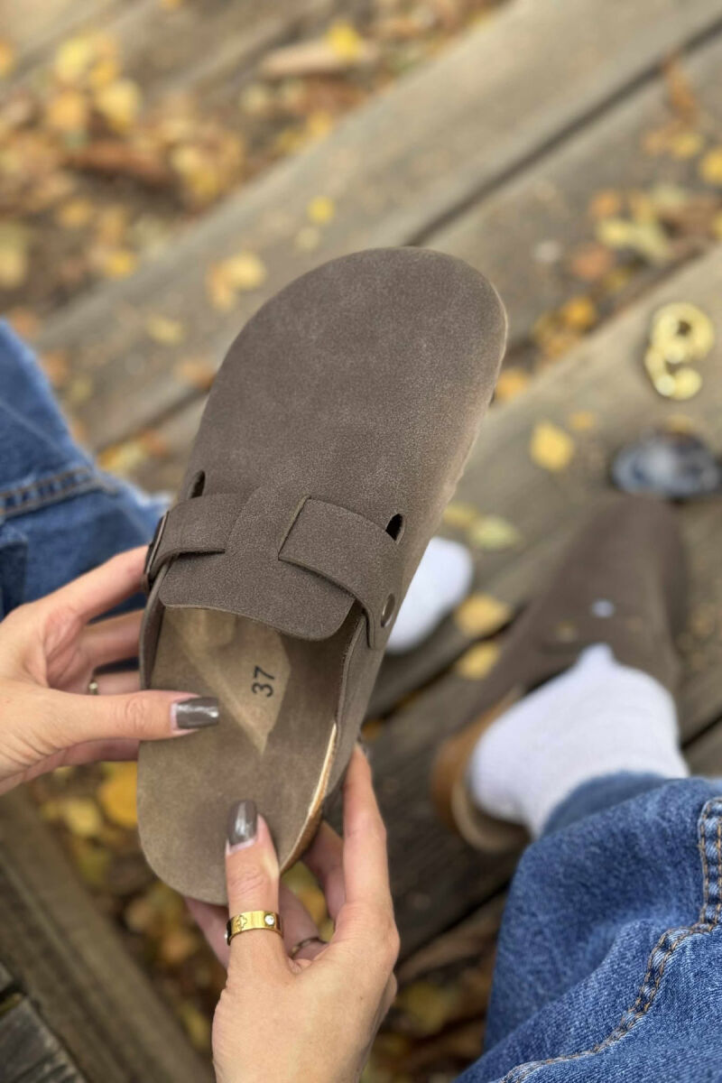 SIMPLE SUEDE WOMEN UGG DARK BROWN/KAE - 6