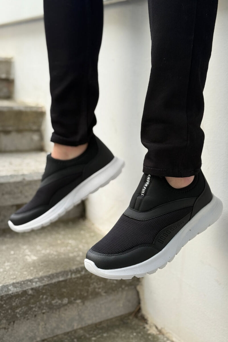 SLIP ON EVERYDAY SIMPLE MEN SNEAKERS BLACK-WHITE/ZEBA - 3