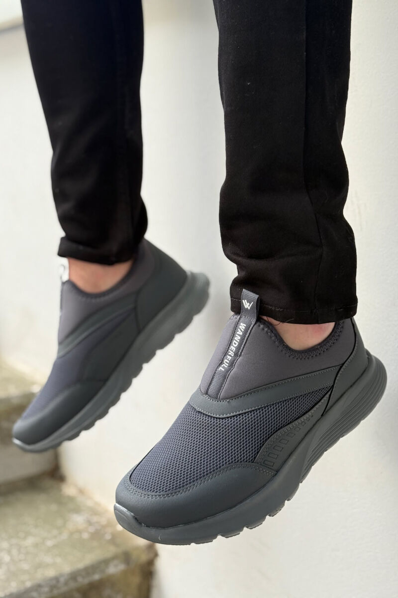 SLIP ON EVERYDAY SIMPLE MEN SNEAKERS GREY/GRI - 1