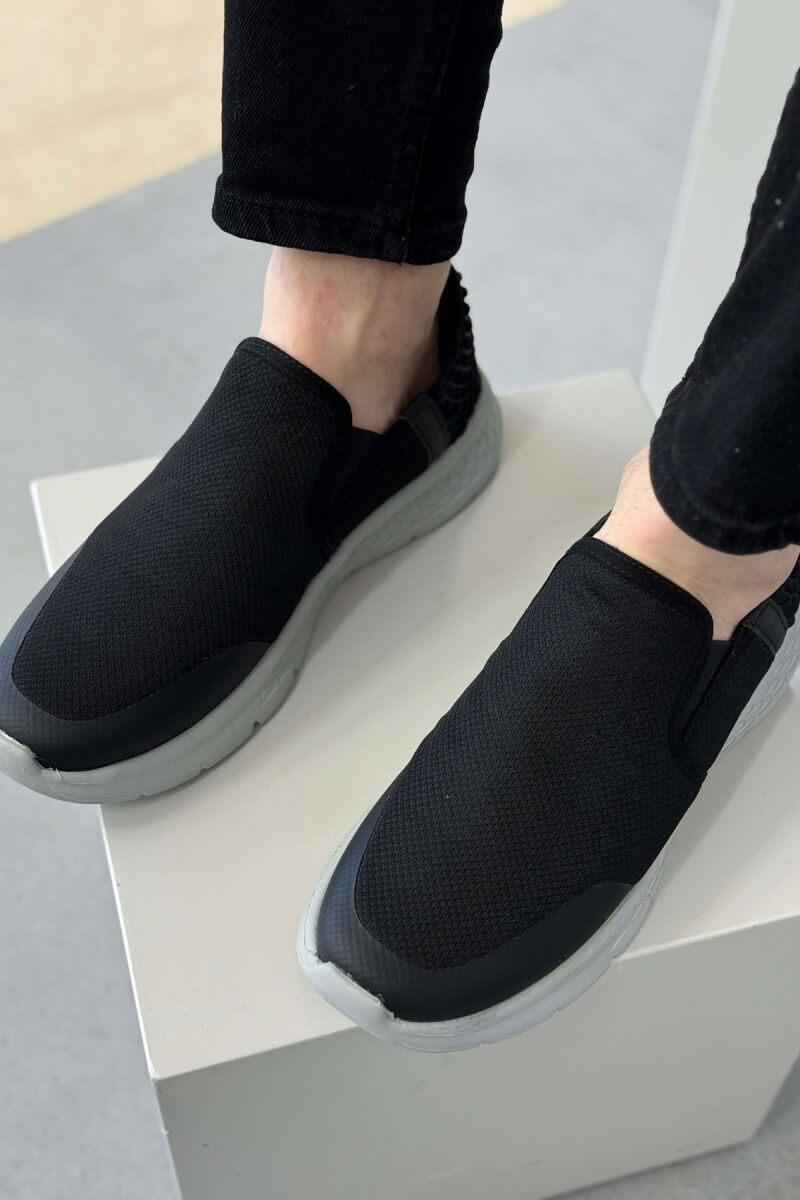 SLIP ON SIMPLE EVERYDAY MEN SNEAKERS BLACK/ E ZEZE - 2