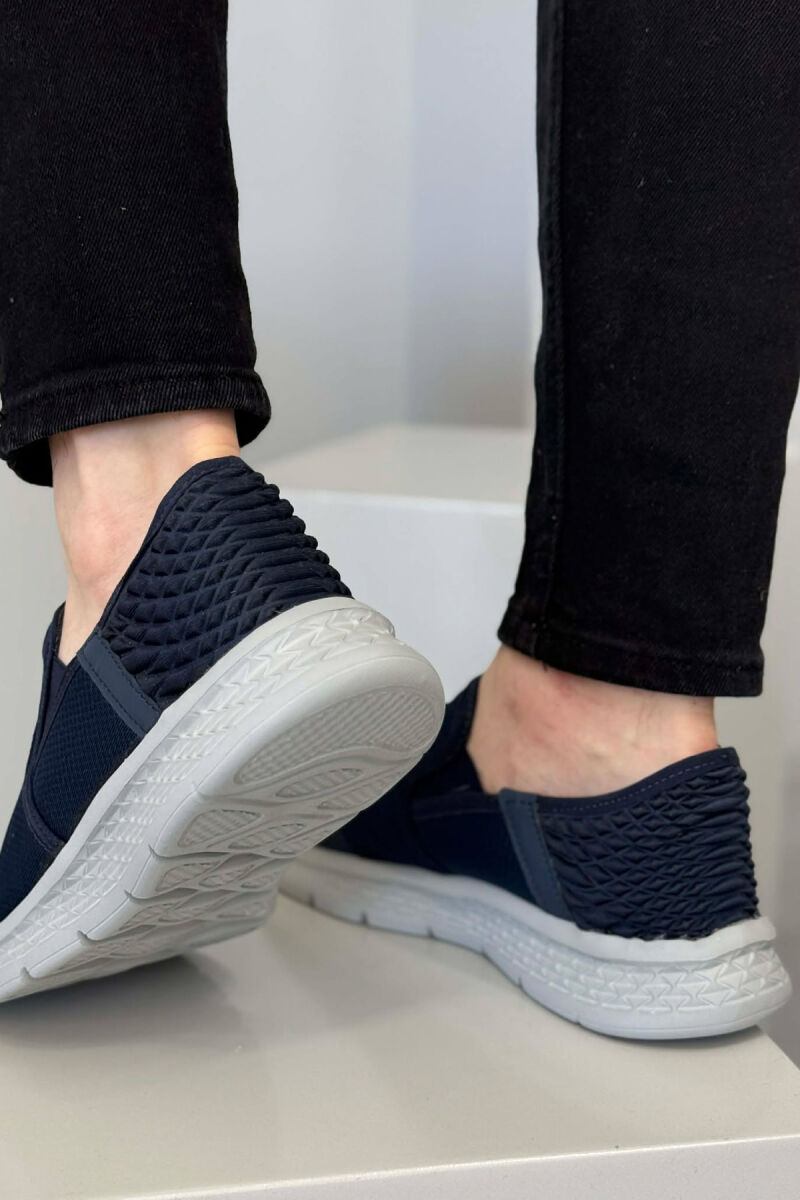 SLIP ON SIMPLE EVERYDAY MEN SNEAKERS BLUE/BLU - 4