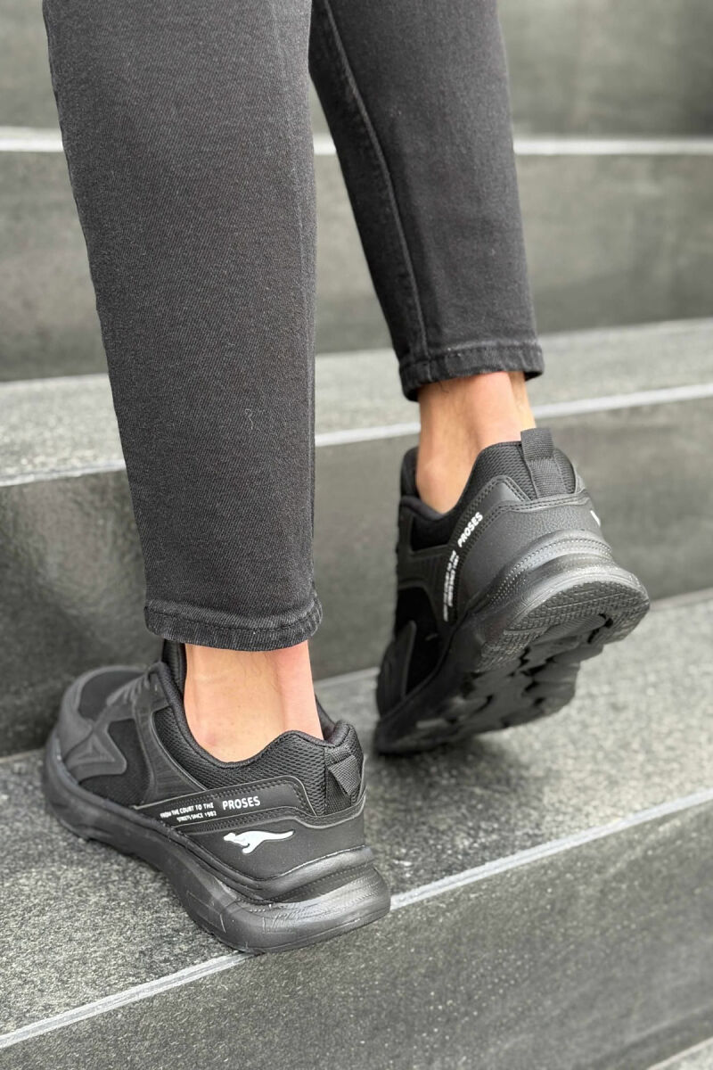 SMALL LOGO SIMPLE MEN SNEAKERS BLACK-BLACK/ZZ - 4