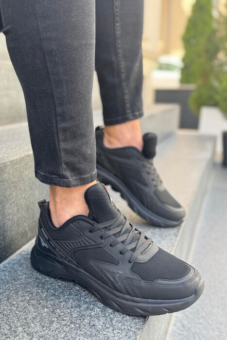 SMALL LOGO SIMPLE MEN SNEAKERS BLACK/ E ZEZE - 1