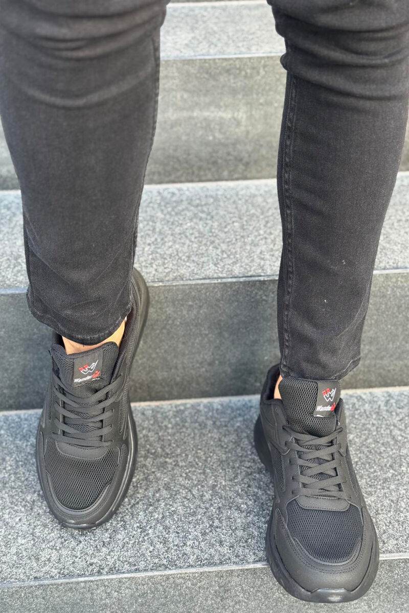 SMALL LOGO SIMPLE MEN SNEAKERS BLACK/ E ZEZE - 3