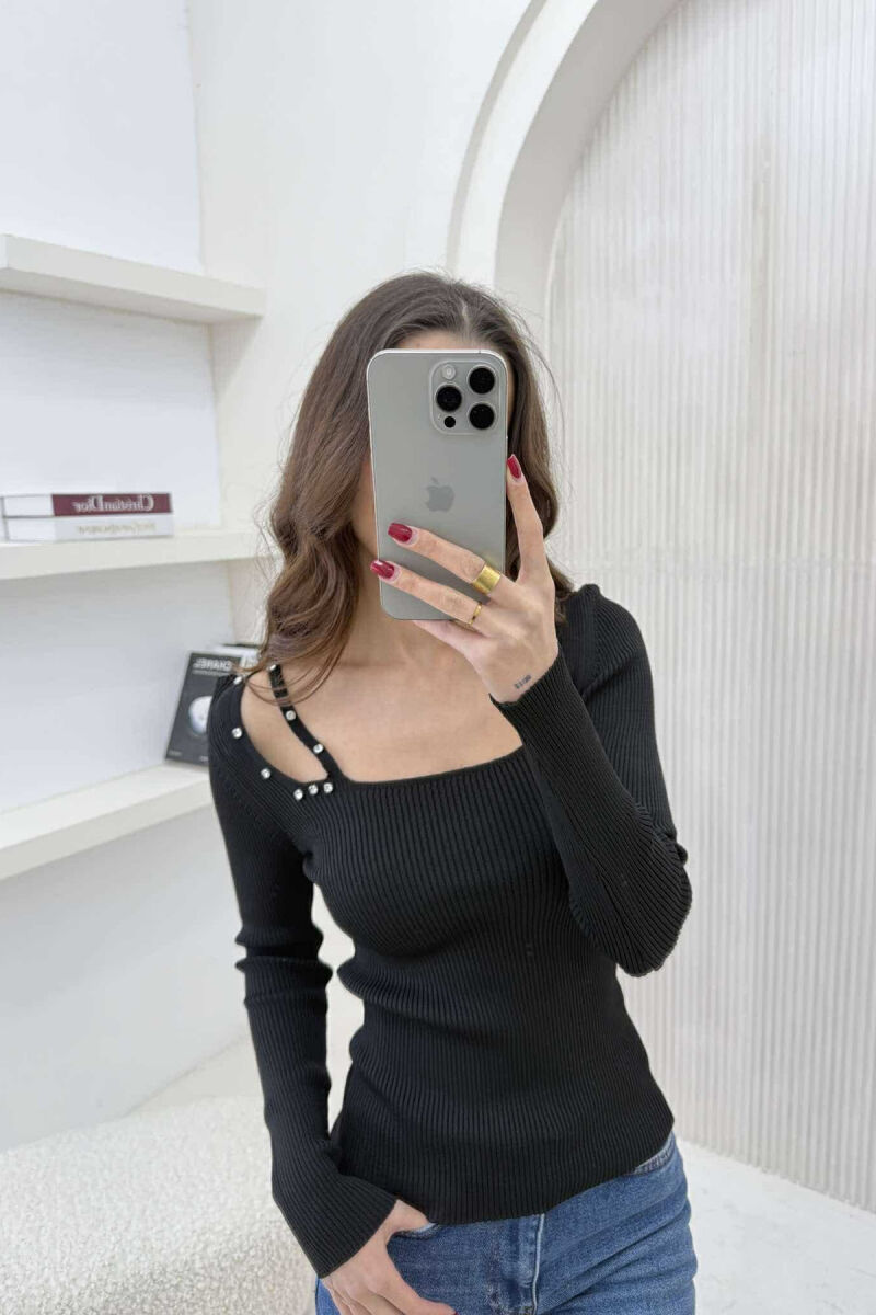 SQUARE NECK ONE COLOR DIAMOND DETAILS WOMEN SWEATER BLACK/ E ZEZE - 1