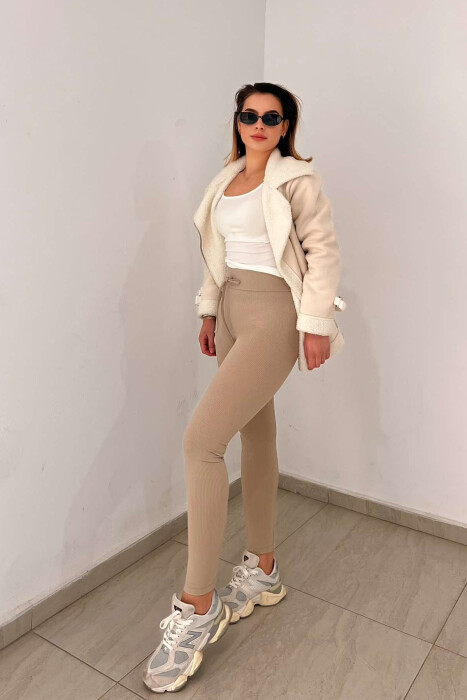 STRECE ME LIDHËSE PËR FEMRA NË NGJYRËN BEZHË - 4