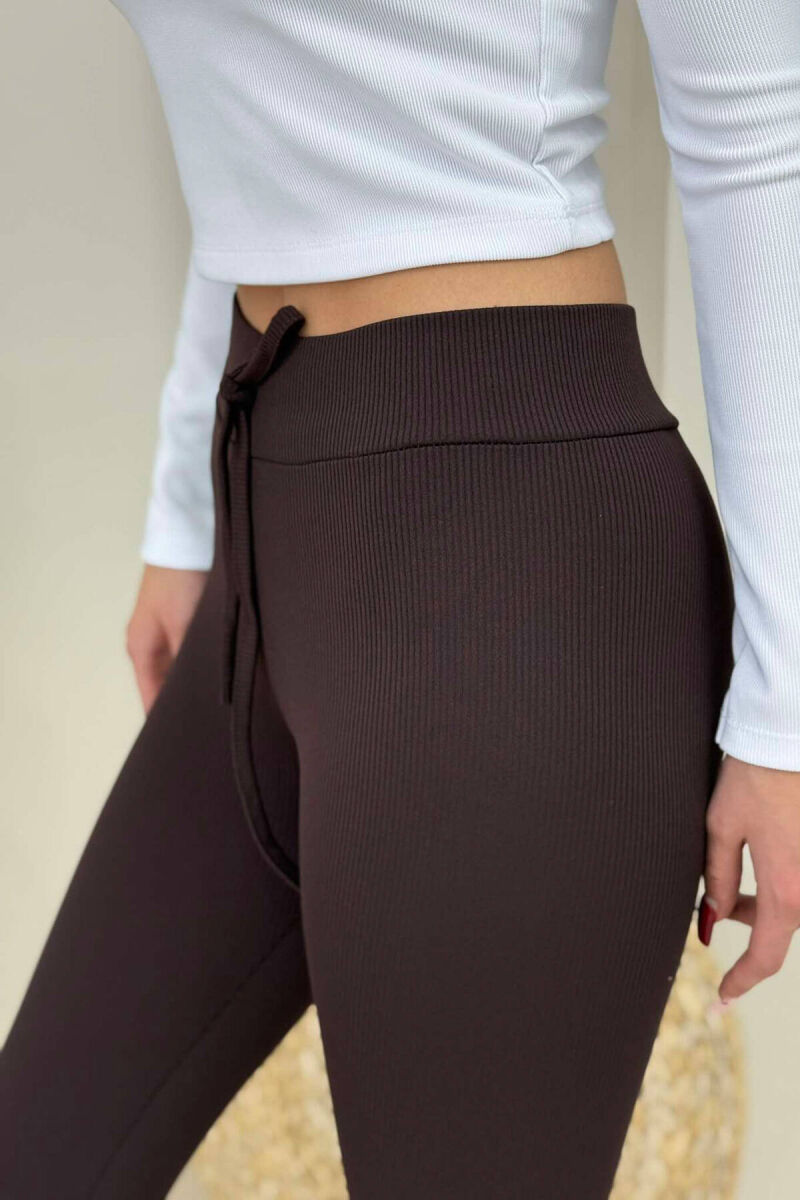 STRECE ME LIDHËSE PËR FEMRA NË NGJYRËN KAFE - 8