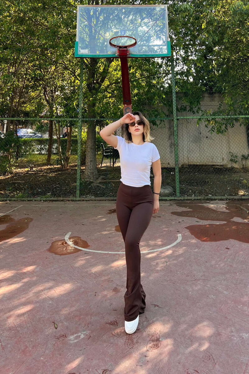 STREÇE TË THJESHTA PËR FEMRA NË NGJYRËN KAFE - 4