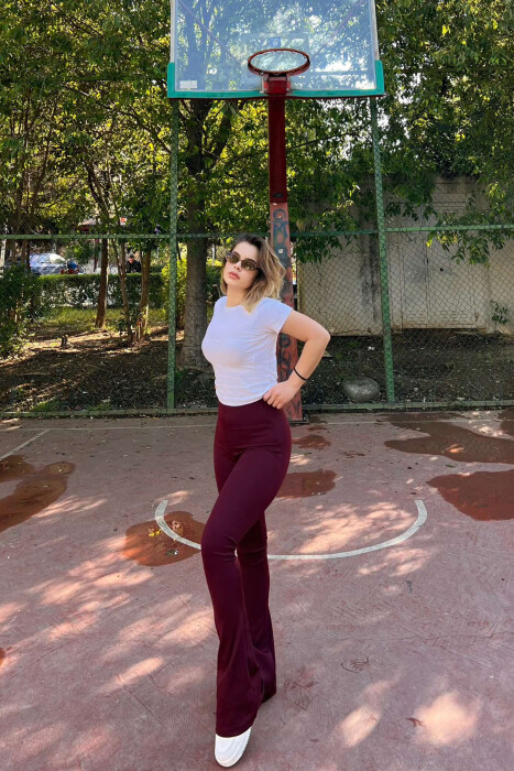 STREÇE TË THJESHTA PËR FEMRA NË NGJYRËN VISHNJË - KLAUDIO FASHION