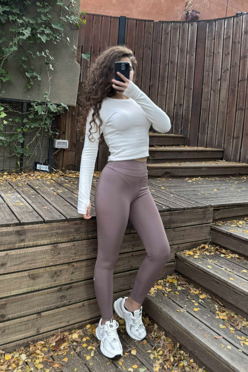 STREÇE TË THJESHTA PËR FEMRA NË NGJYRË UTHULL - 6