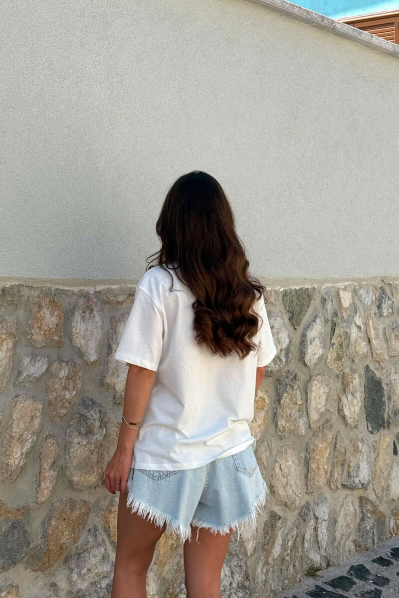 T-SHIRT I THJESHTE ME IMAZH PARA PER FEMRA NE NGJYRE TE BARDHE - 5