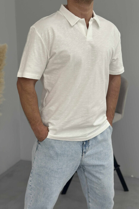 T-SHIRT I THJESHTË ME JAKË POLO PËR MESHKUJ NË NGJYRËN E BARDHË - 1