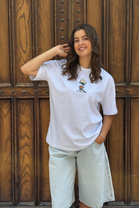 T-SHIRT I THJESHTË ME IMAZH PËR FEMRA NË NGJYRËN E BARDHË 