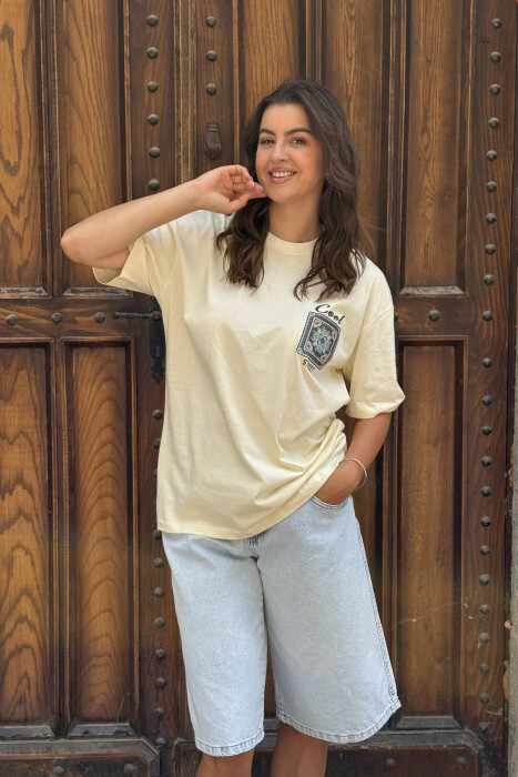 T-SHIRT I THJESHTË ME SHKRIME PËR FEMRA NË NGJYRËN KREM - 1