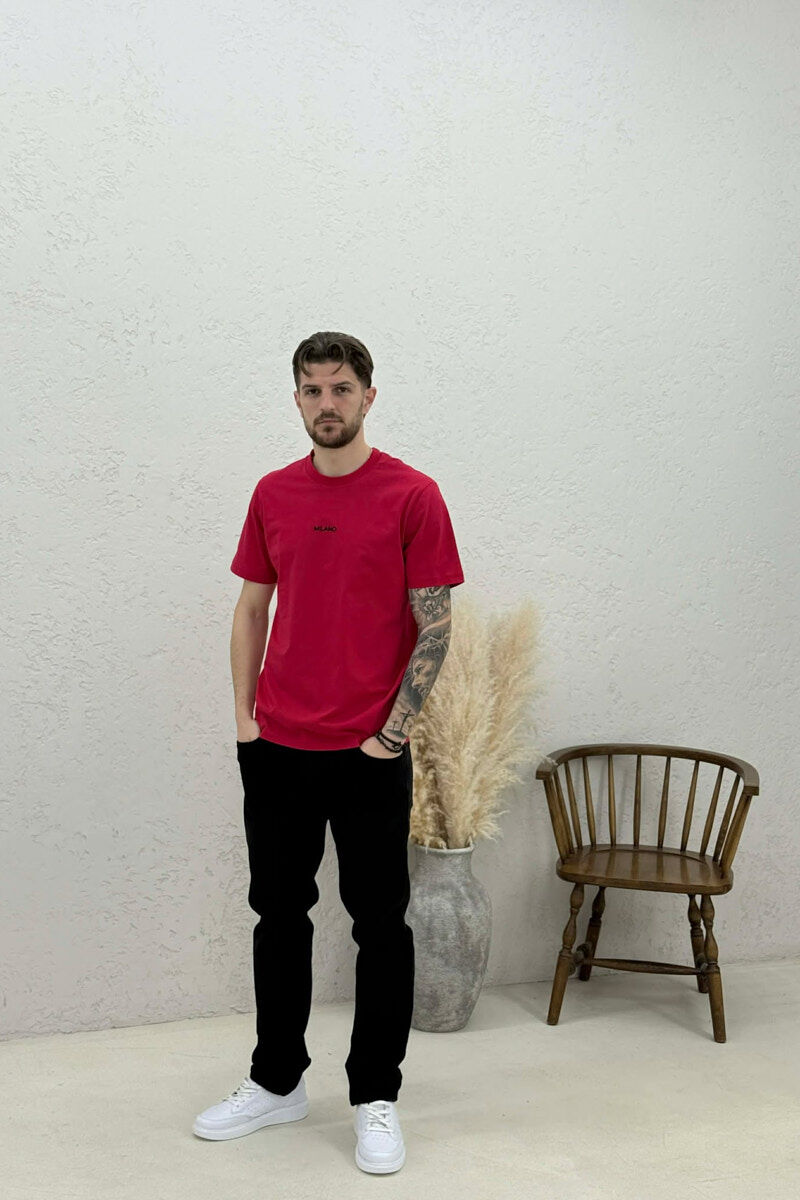 T-SHIRT I THJESHTË ME SHKRIME PËR MESHKUJ NË NGJYRËN E KUQE - 2