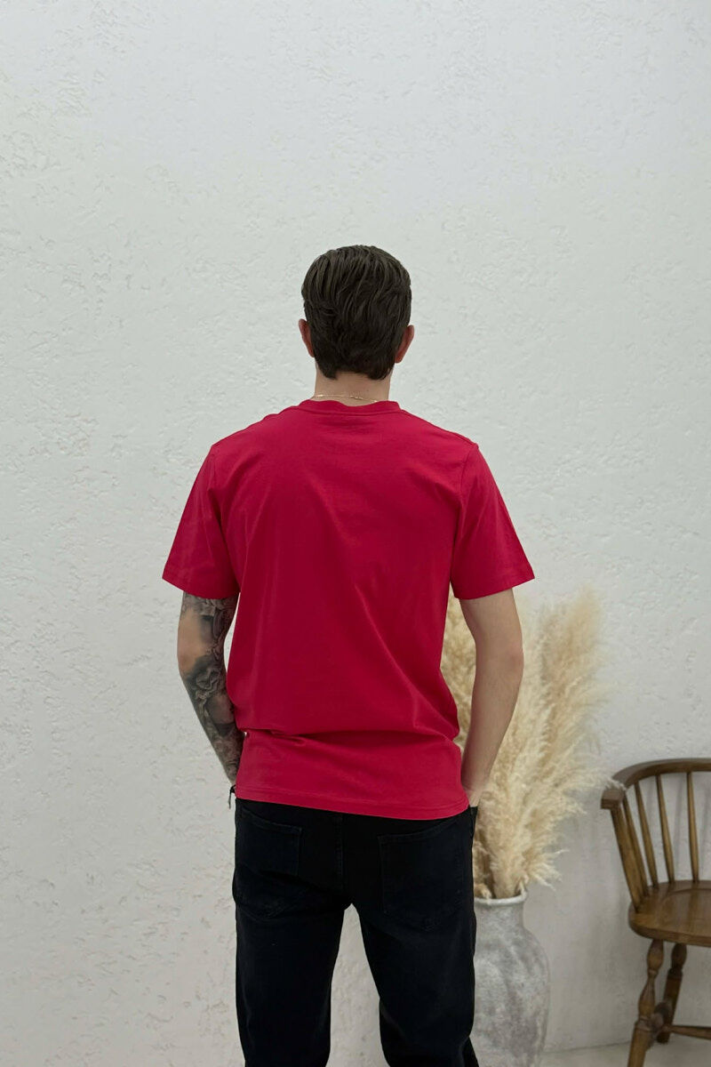 T-SHIRT I THJESHTË ME SHKRIME PËR MESHKUJ NË NGJYRËN E KUQE - 4