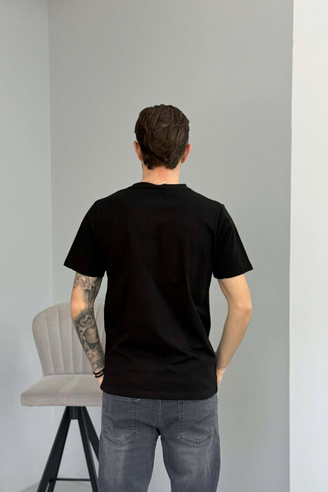 T-SHIRT I THJESHTË ME SHKRIME PËR MESHKUJ NË NGJYRËN E ZEZE - 4