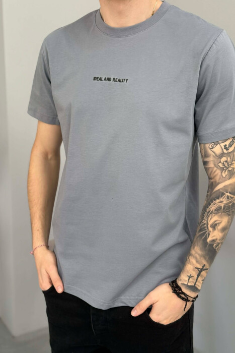 T-SHIRT I THJESHTË ME SHKRIME PËR MESHKUJ NË NGJYRËN GRI - 2