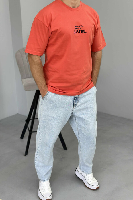 T-SHIRT I THJESHTË ME SHKRIME PËR MESHKUJ NË NGJYRËN PORTOKALLI - 2