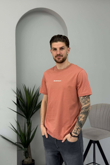 T-SHIRT I THJESHTË ME SHKRIME PËR MESHKUJ NË NGJYRËN PUDER - 1