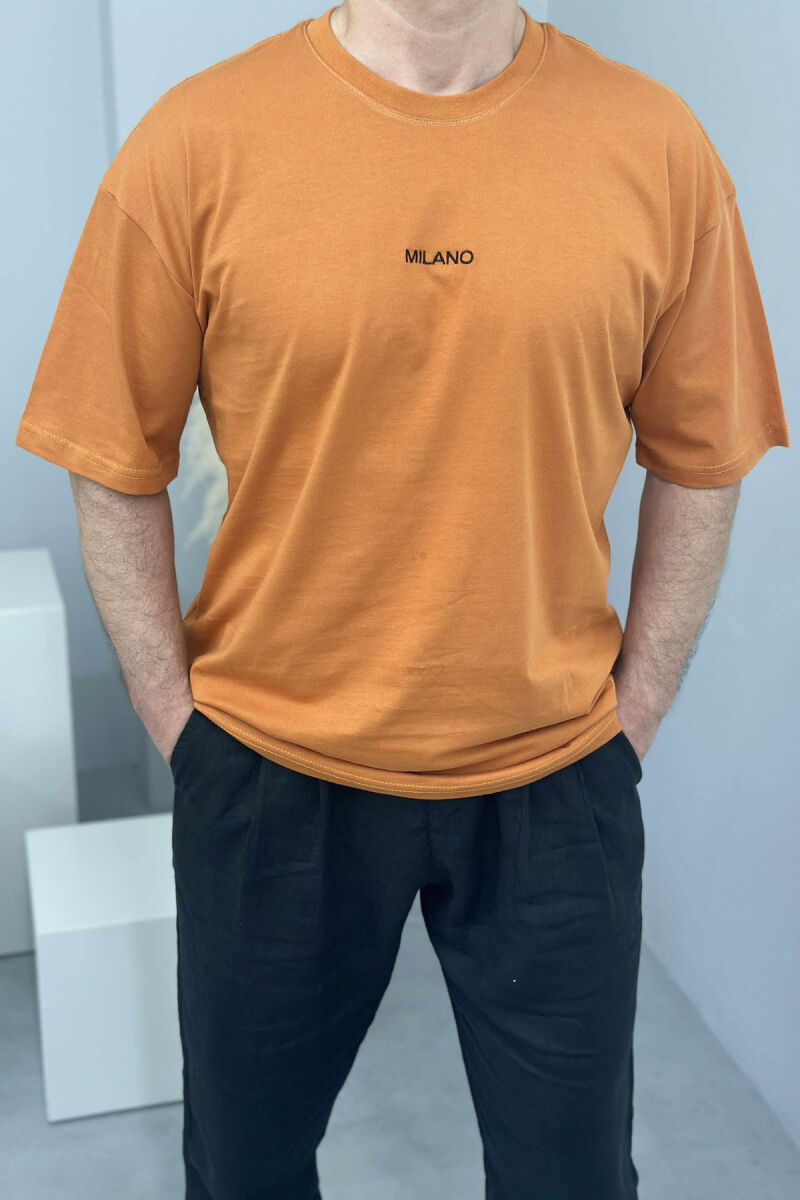 T-SHIRT I THJESHTË ME SHKRIME PËR MESHKUJ NË NGJYRËN TULLË - 3