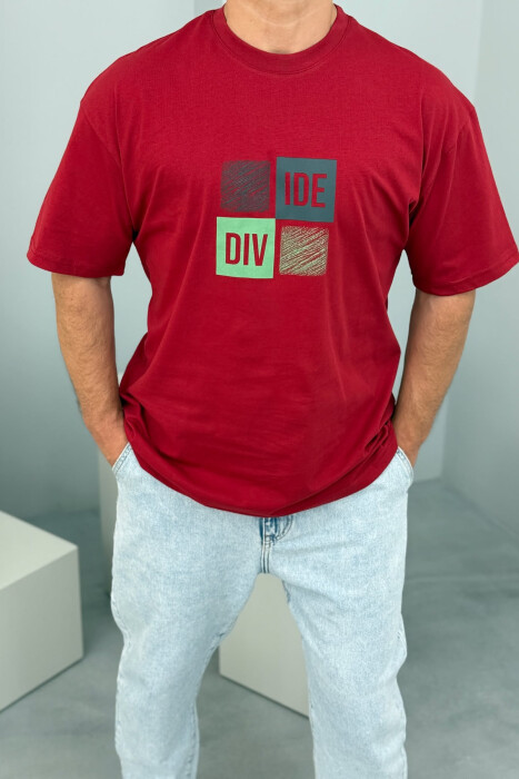 T-SHIRT I THJESHTË ME SHKRIME PËR MESHKUJ NË NGJYRËN VISHNJË - 2