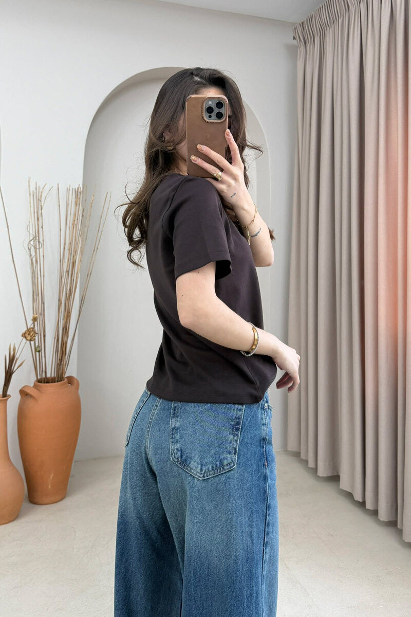 T-SHIRT I THJESHTE NJE NGJYRESH PER FEMRA NE NGJYRE KAFE - 4