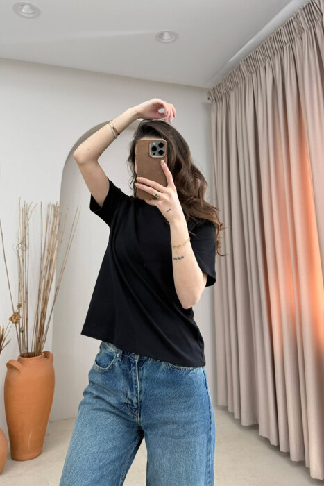 T-SHIRT I THJESHTE NJE NGJYRESH PER FEMRA NE NGJYRE TE ZEZE - 2