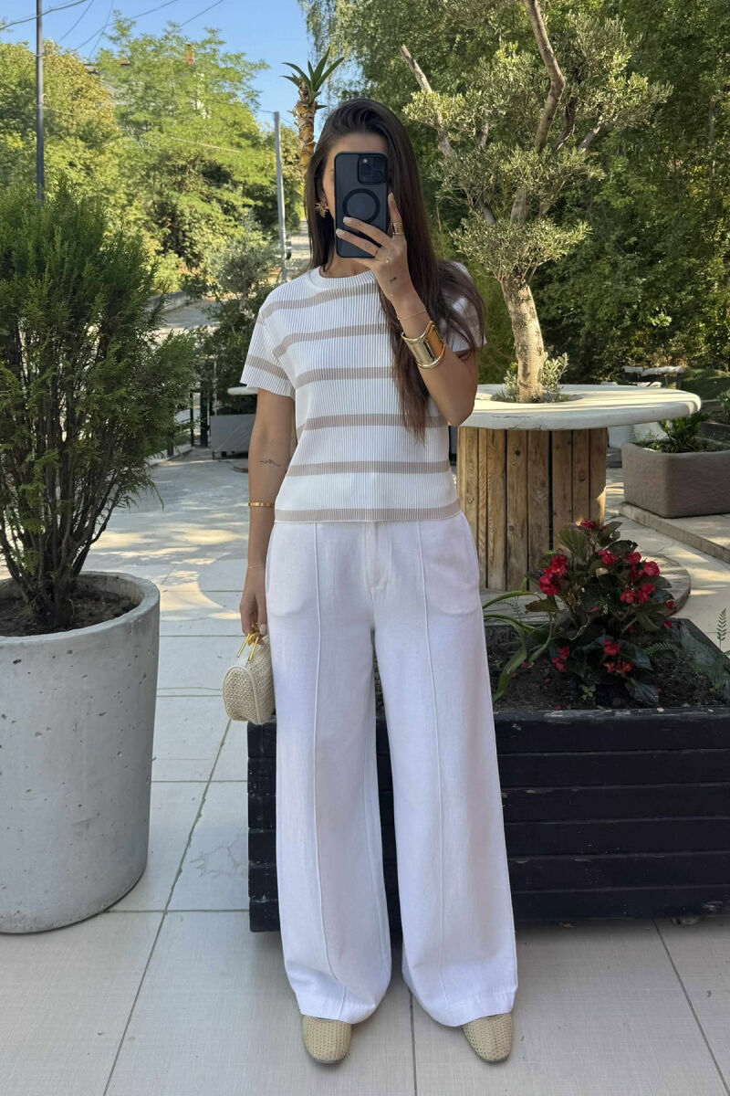 T-SHIRT ME DIZAJNIN E VIJAVE PËR FEMRA NË NGJYRËN E BARDHË DHE BEZHË - 2