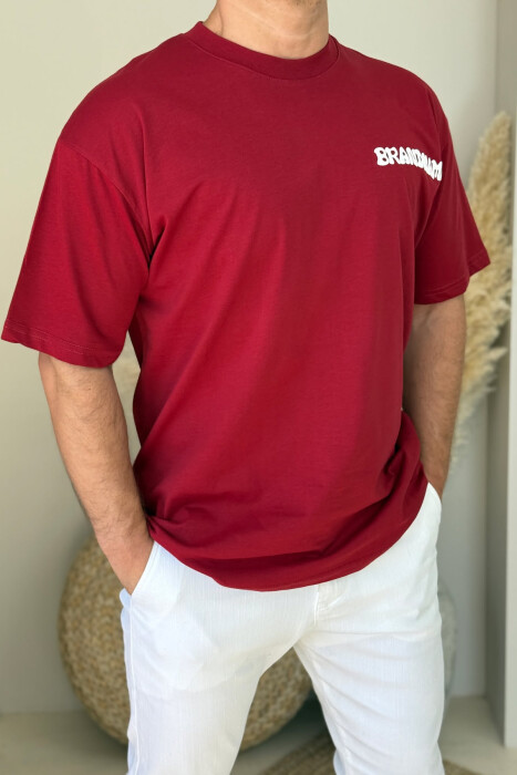 T-SHIRT ME SHKRIME DHE DIZAJN PËR MESHKUJ NË NGJYRËN VISHNJË - 2