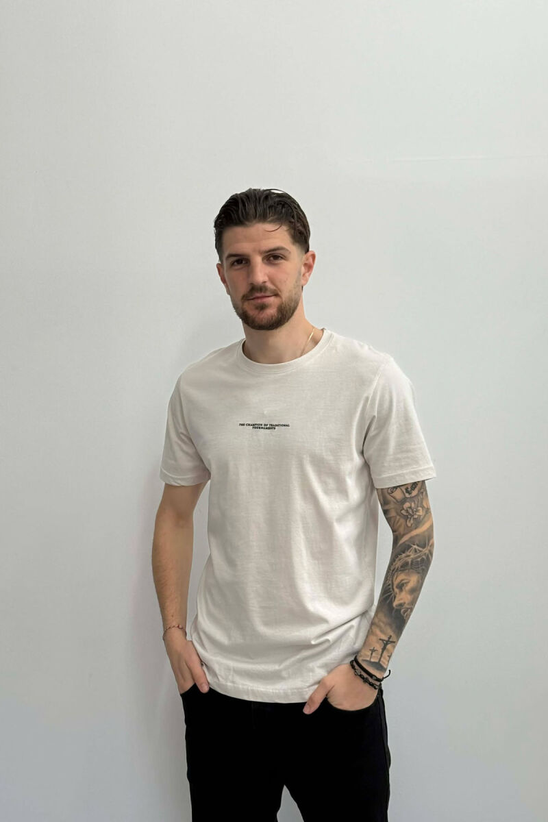 T-SHIRT ME SHKRIME TE VOGLA PER MESHKUJ NE NGJYRE KREM - 1