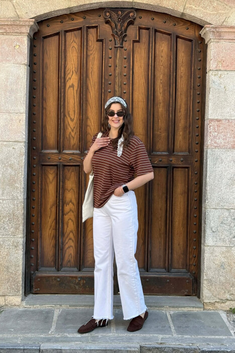 T-SHIRT ME VIJA ME JAKE POLO PER FEMRA + 6 PALE CORAPE DHURATE NE NGJYRE KAFE - 4