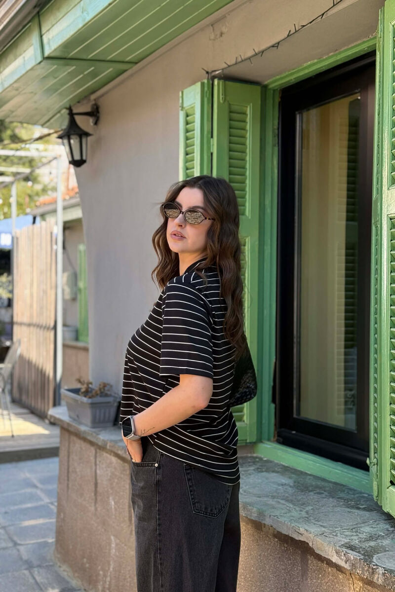 T-SHIRT ME VIJA ME JAKE POLO PER FEMRA + 6 PALE CORAPE DHURATE NE NGJYRE TE ZEZE - 2