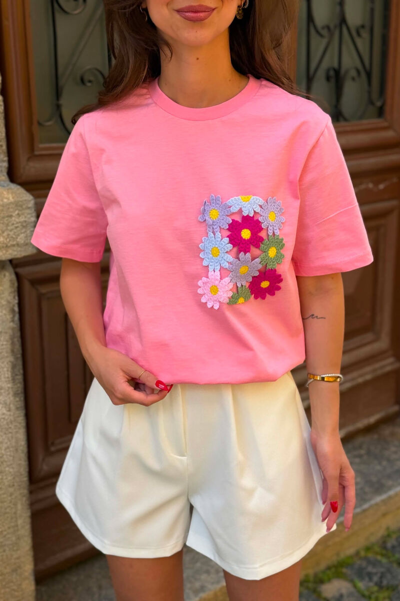 T-SHIRT ME XHEP ME QENDISJE PER FEMRA NE NGJYRE ROZE - 3