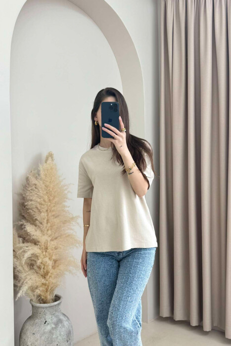 T-SHIRT NJË NGJYRËSH I THJESHTË PËR FEMRA NË NGJYRËN BEZHË - 4