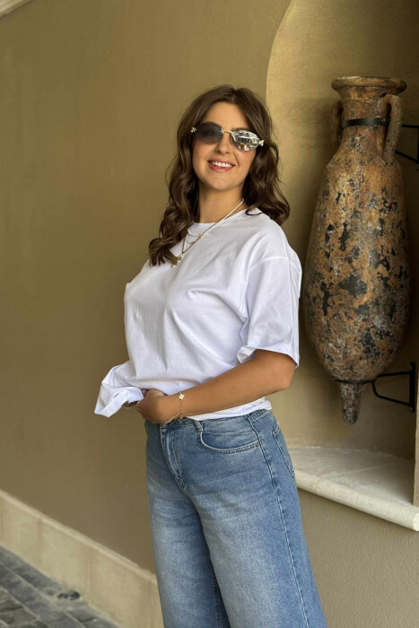 T-SHIRT NJË NGJYRËSH I THJESHTË PËR FEMRA NË NGJYRËN E BARDHË - 3