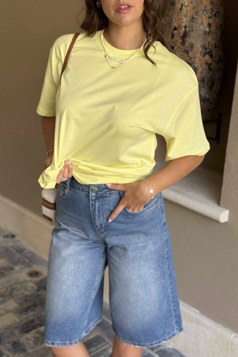 T-SHIRT NJË NGJYRËSH I THJESHTË PËR FEMRA NË NGJYRËN E VERDHË - 4