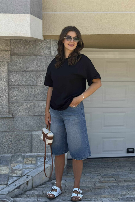 T-SHIRT NJË NGJYRËSH I THJESHTË PËR FEMRA NË NGJYRËN E ZEZË - 3