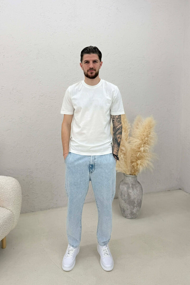 T-SHIRT NJË NGJYRËSH I THJESHTË PËR MESHKUJ NË NGJYRËN E BARDHË - 4