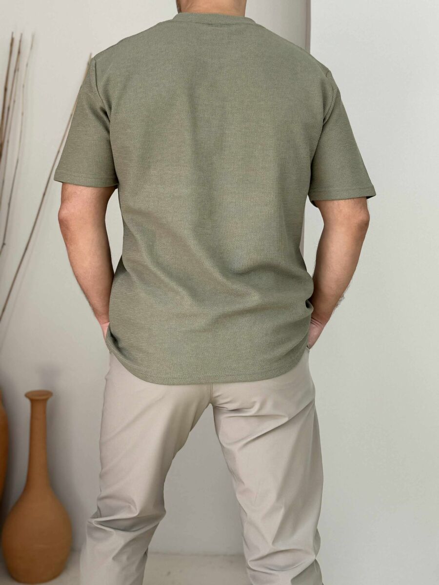 T-SHIRT NJË NGJYRËSH I THJESHTË PËR MESHKUJ NË NGJYRËN ULLI - 3